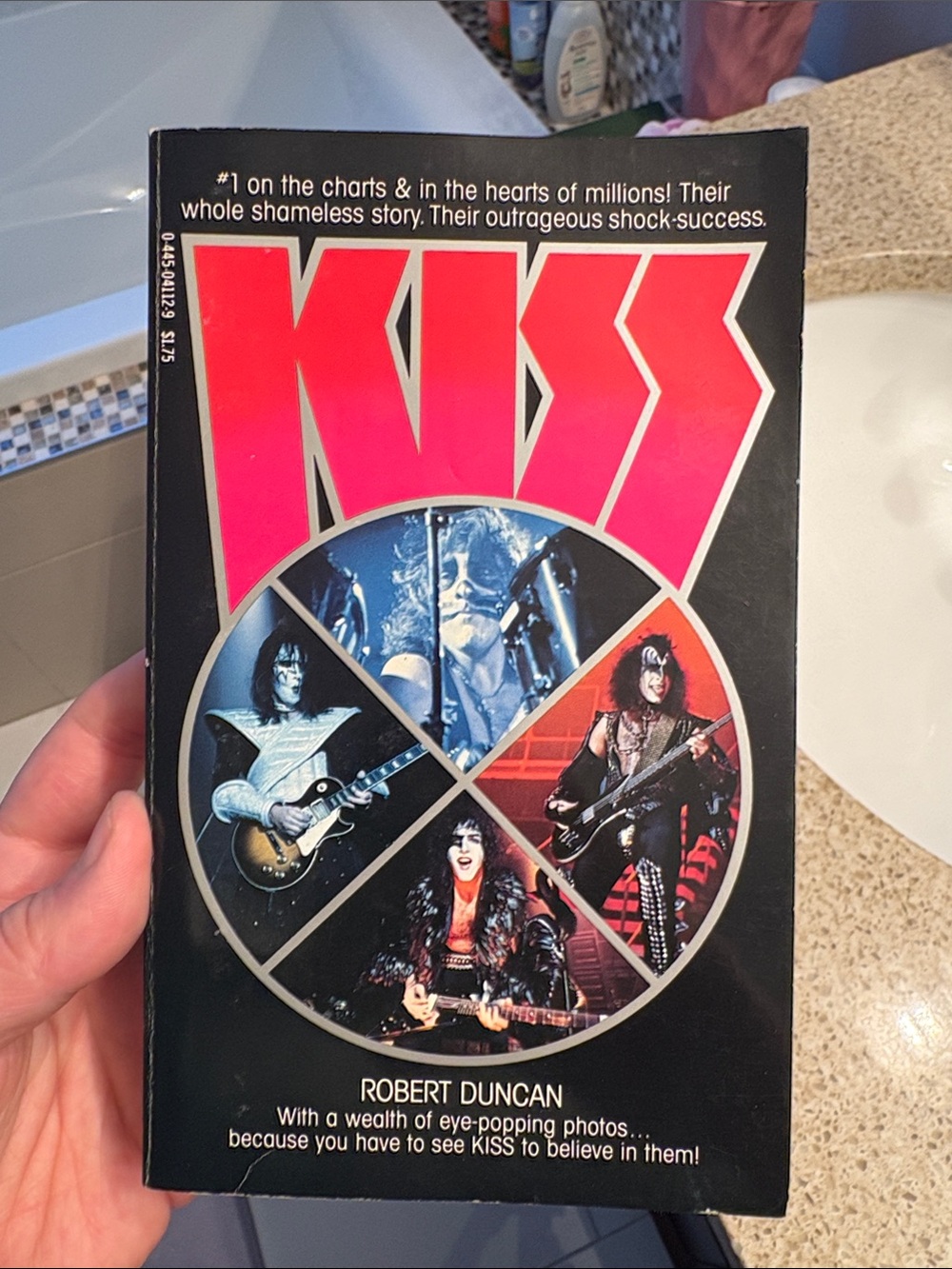 Kiss by Robert Duncan paperback 1978